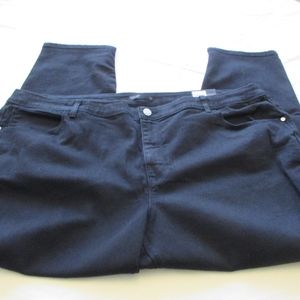 NWT - VERA WANG black Skinny jeans - sz 24WS - $56